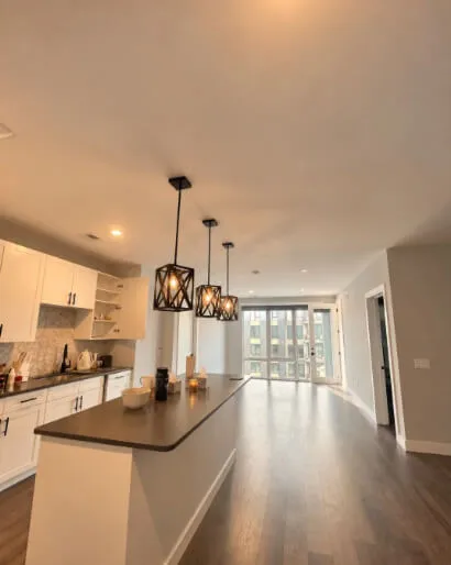 Vermella Woodbridge 2B2B | Private Ensuite Room | Gym, Pool & Shuttle