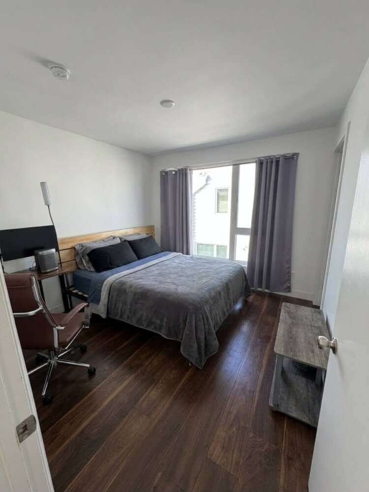 Furnished Private Rooms Available in Modern 3-Bedroom Hollywood Townhouse - Bedroom 2