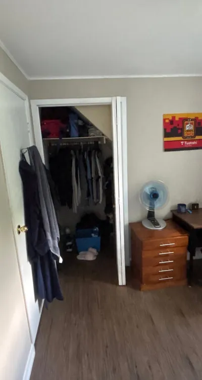 Single Room, Shared house