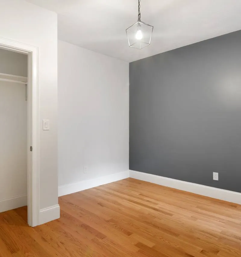 1 bedroom apartment in Commonwealth