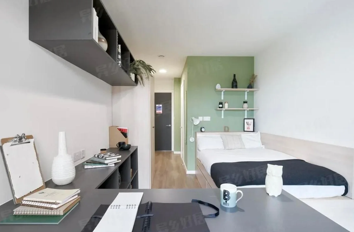 Platinum Ensuite Room at Dun Holm House in Durham City Centre