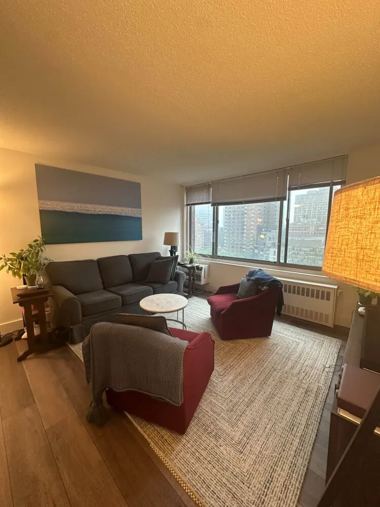 Bright Room in Kips Bay Luxury Building