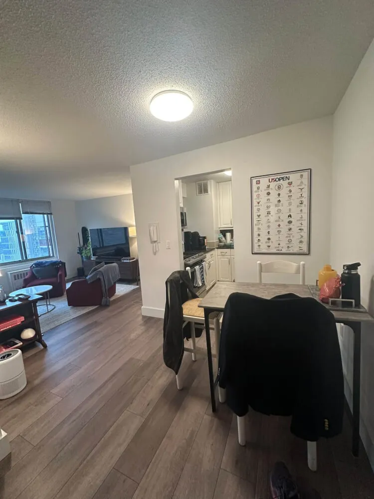 Bright Room in Kips Bay Luxury Building