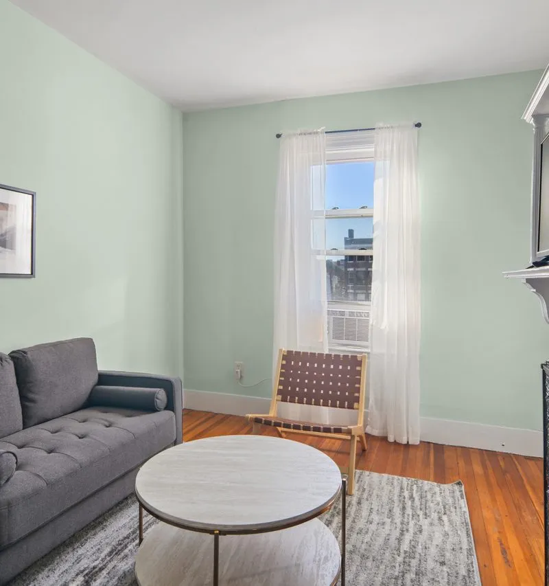 Private room in Allston