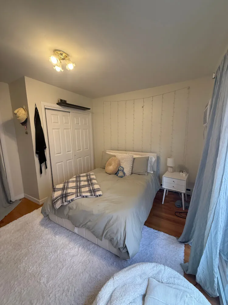 Private bedroom in 3 bedroom apt in Fenway