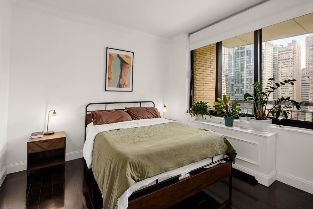 Cozy One Bedroom in Battery Park City With A Gorgeous View