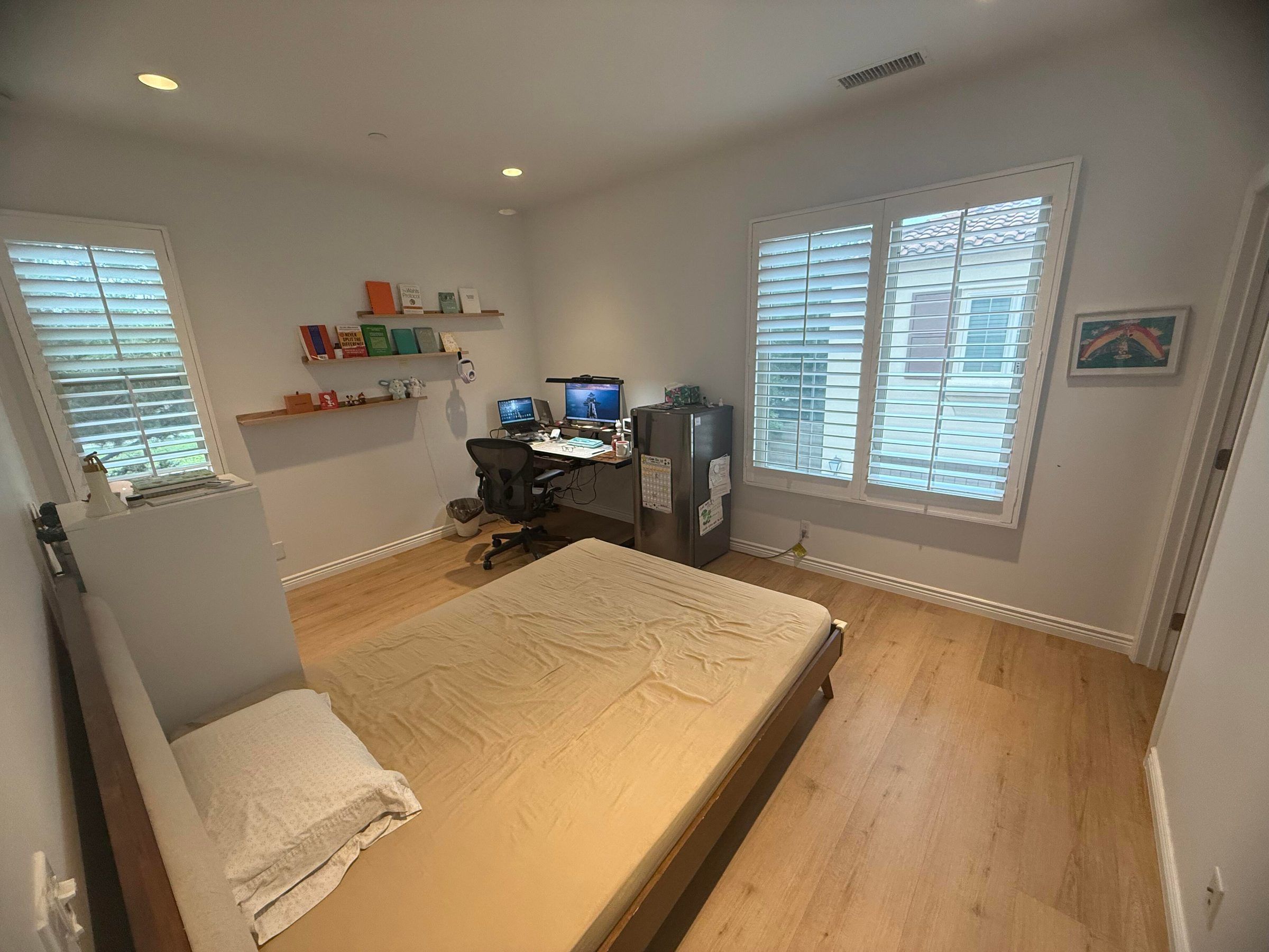 Furnished Private Bedrooms in a Spacious Irvine House – Female Only