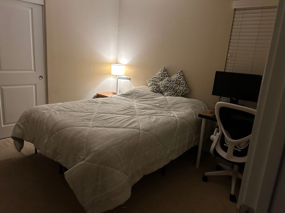 Furnished cost private room in a Milpitas house near BART