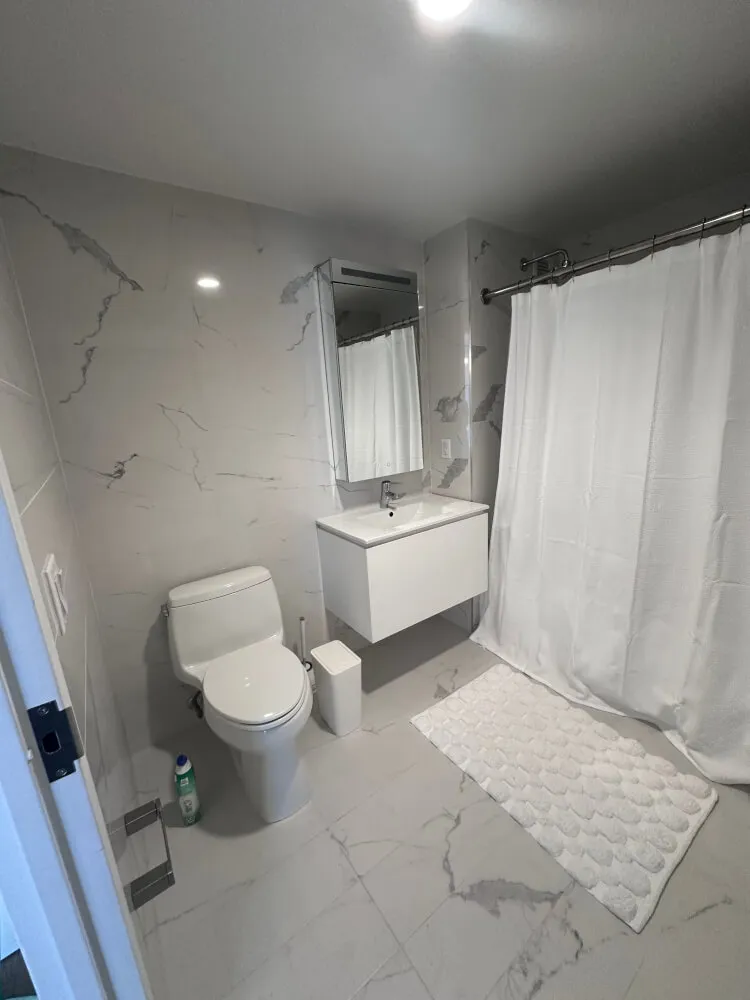 1 bd near Central Park and Mount Sinai Hospital