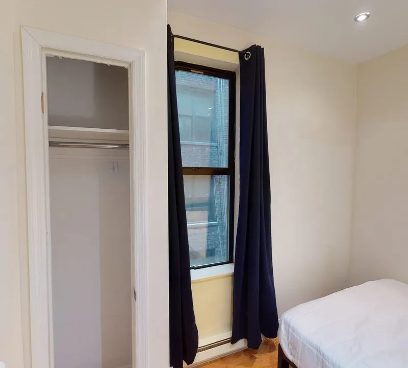 Private room in New York