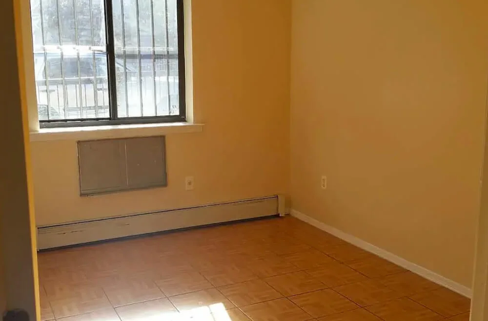 Bright Room in Woodside Legal Student Home