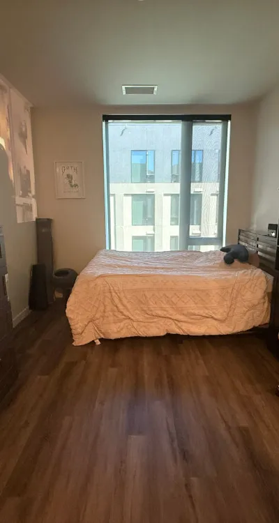Spacious 1 bedroom apartment in luxury building, downtown Oakland