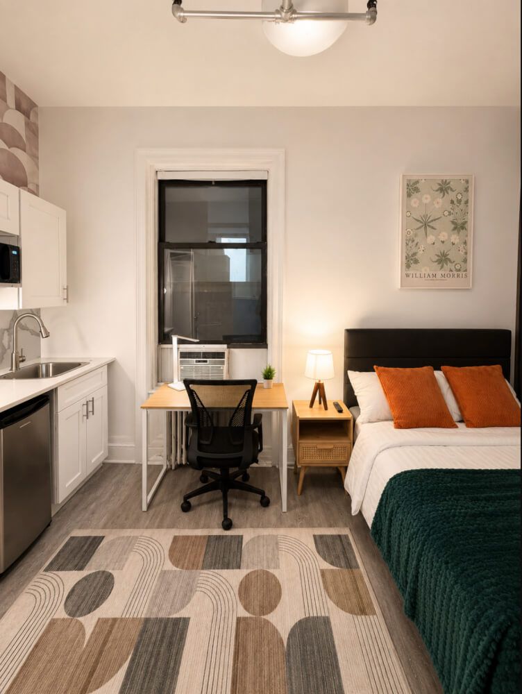 Studio in the Upper West Side (A207-05s)