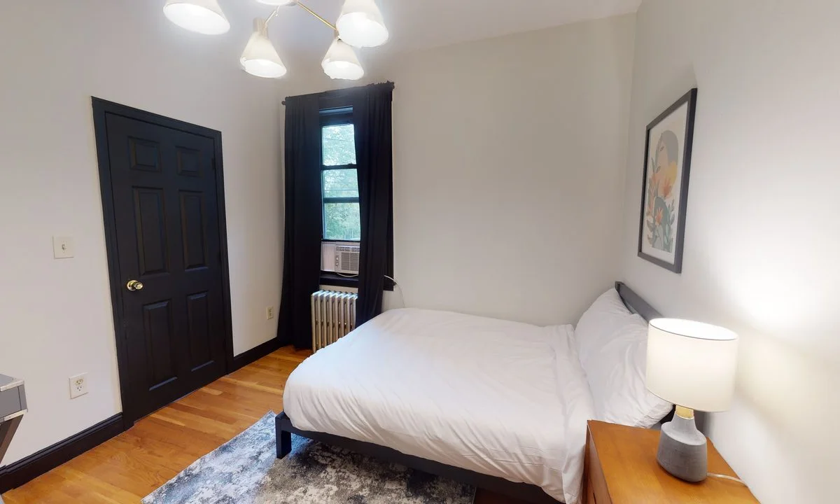 Private room in Commonwealth