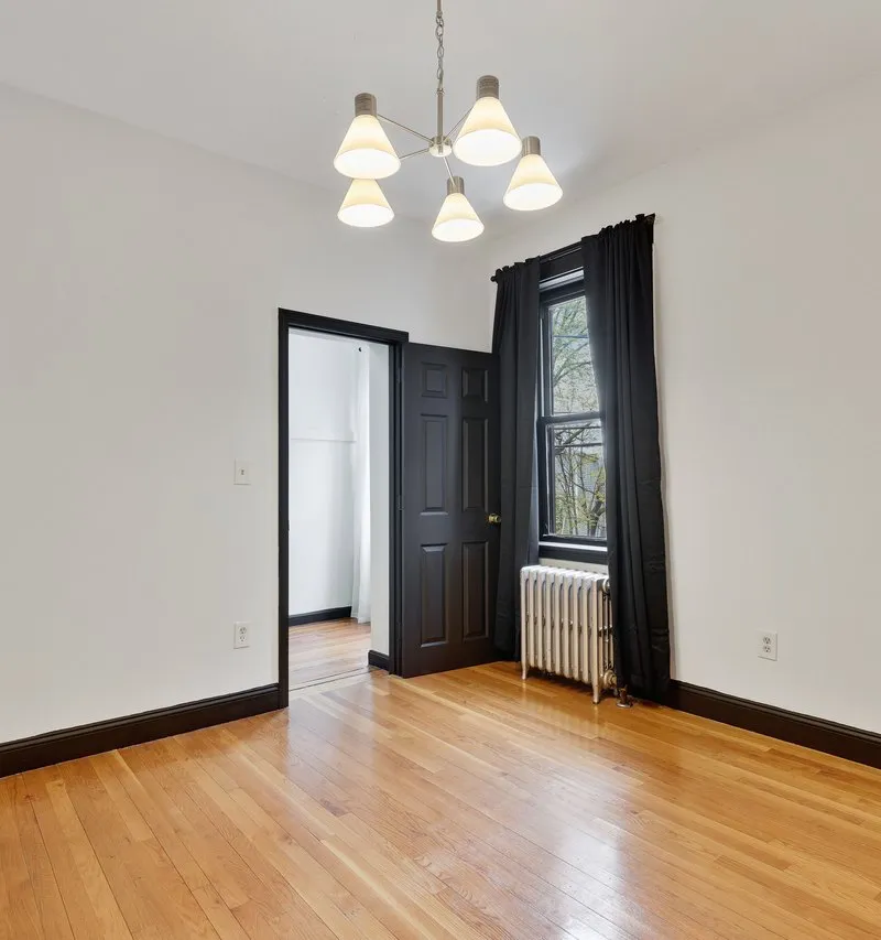 Private room in Commonwealth