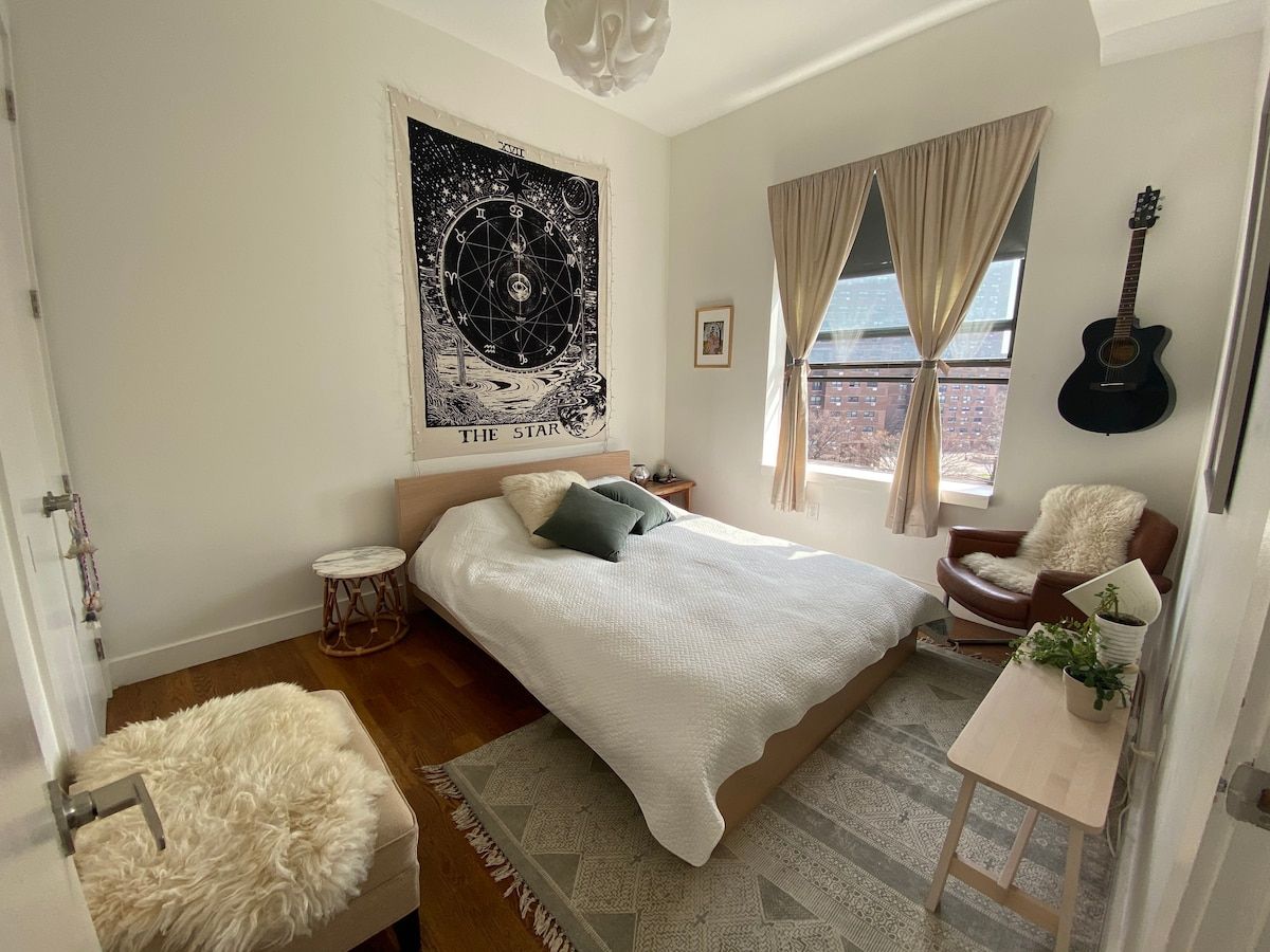 Beautiful Sanctuary in Williamsburg