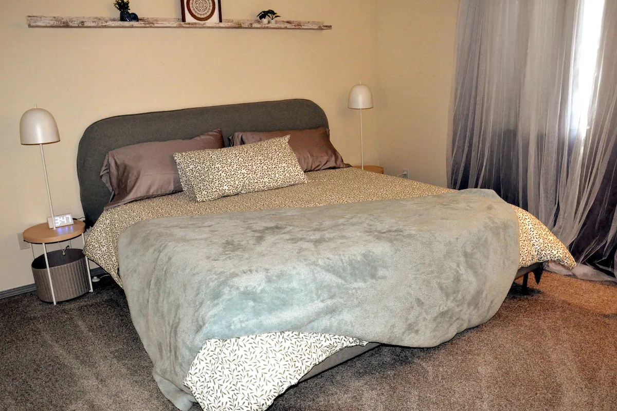 Upstairs unit - Bedroom 3