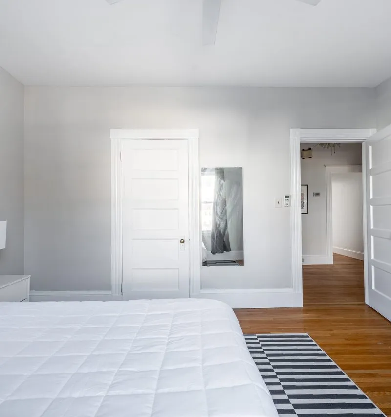 Private room in Oak Square