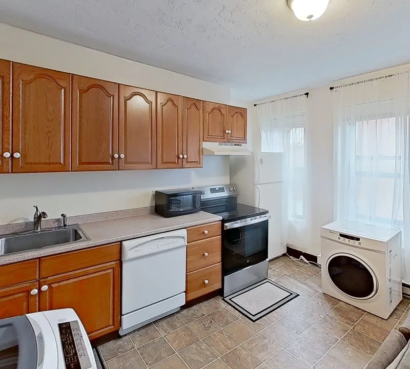 Private room in Roxbury
