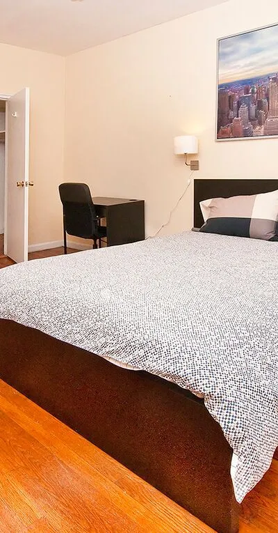 Charming 2 BR UES Apt (Min 30 days)