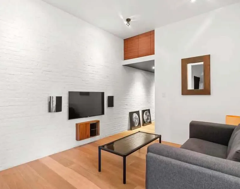 Renovated Two Bedroom Near Columbus Circle