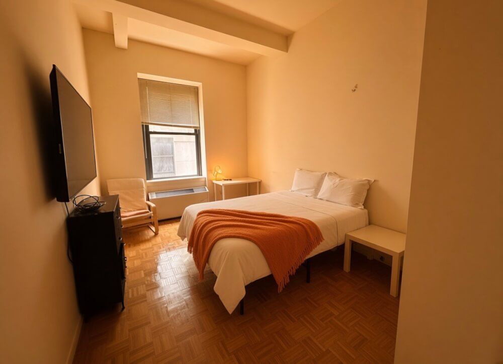 Spacious Deluxe Room in FiDi
