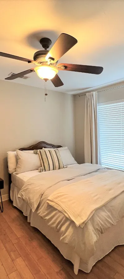 2/2 Condo plus Office in Tarrytown - Minutes to Downtown Austin - Bedroom 2