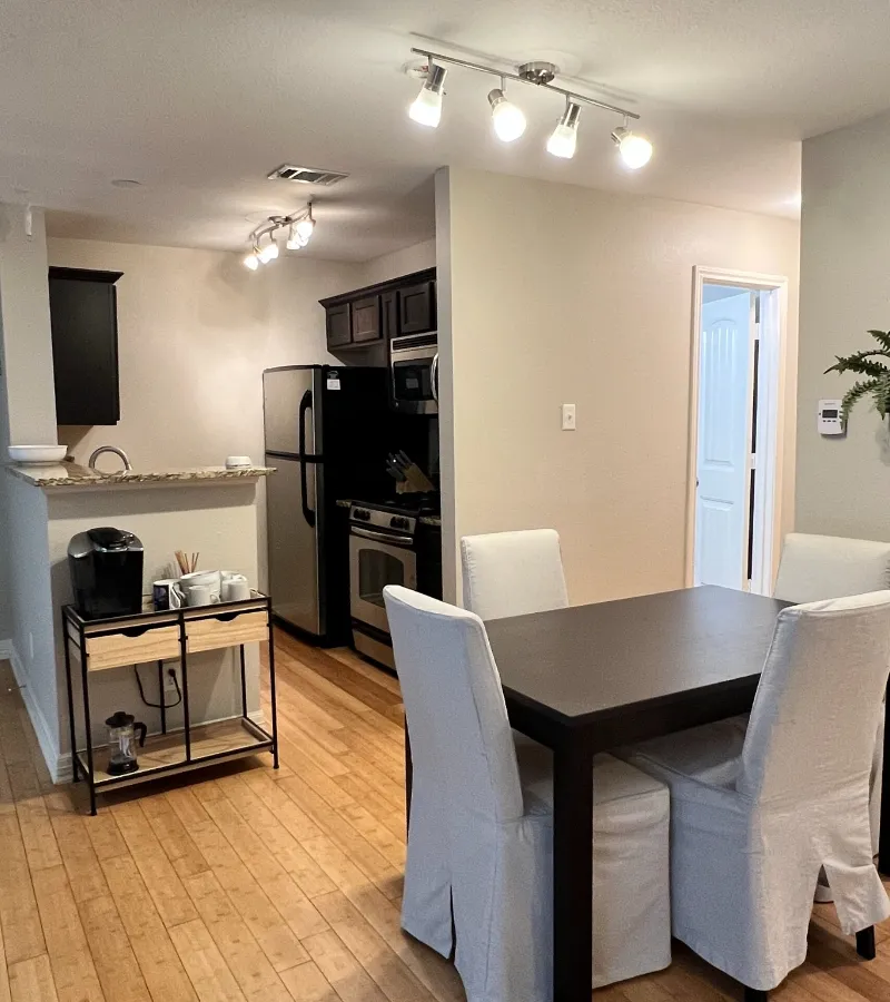 2/2 Condo plus Office in Tarrytown - Minutes to Downtown Austin - Bedroom 1
