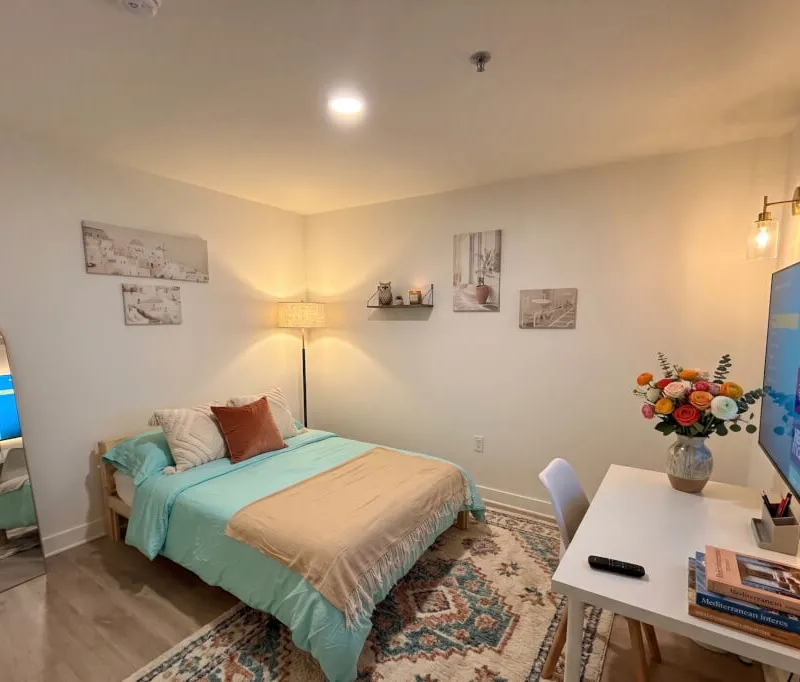 Cozy, Designer-Styled Room in Heart of DC – Fully Furnished & Ready
