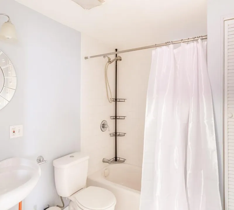 Private room in Auburndale