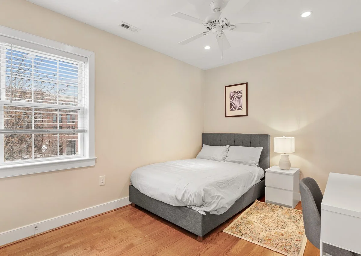 Private room in Barney Circle