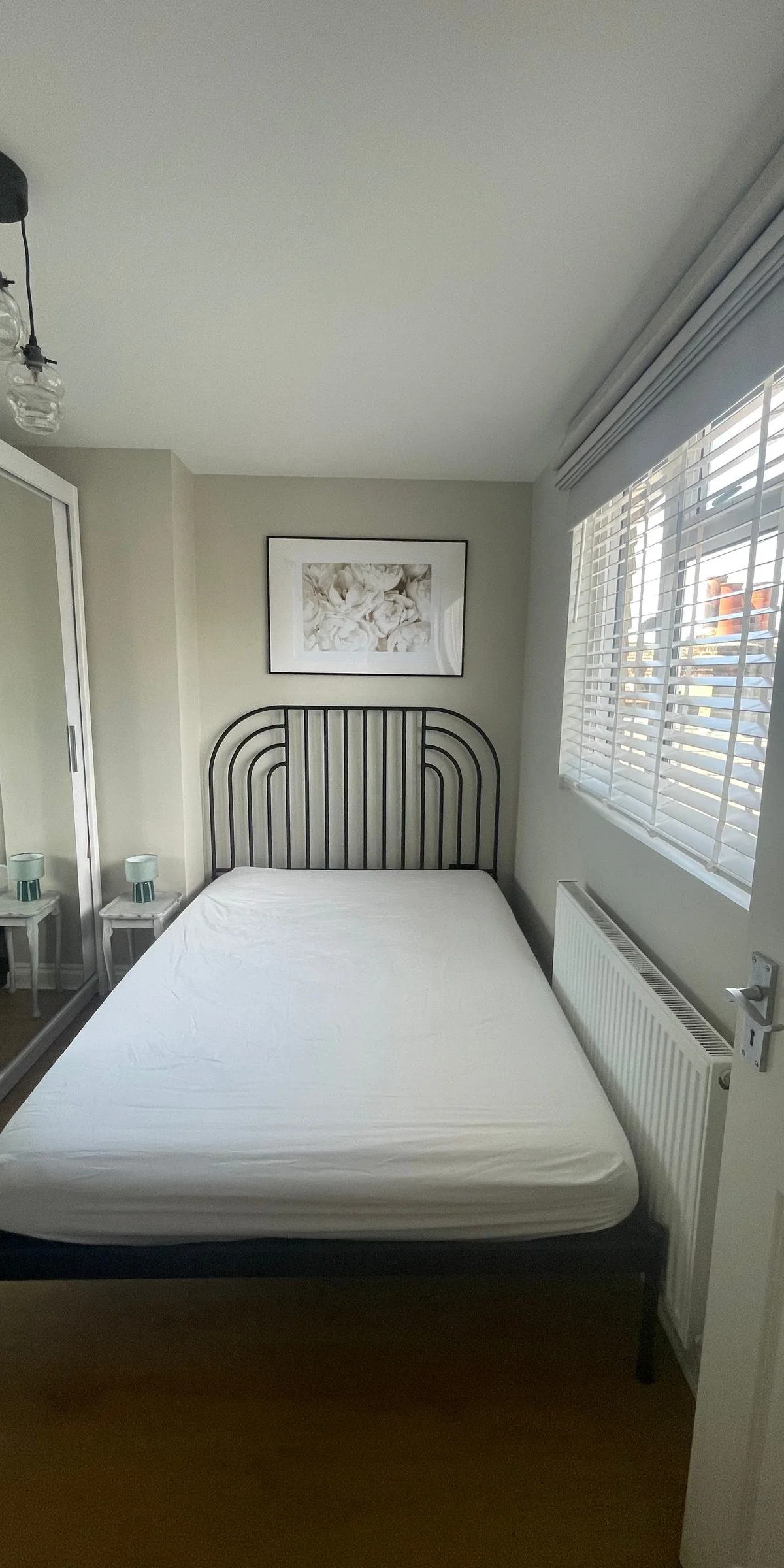 Furnished private bedroom and bathroom in South London