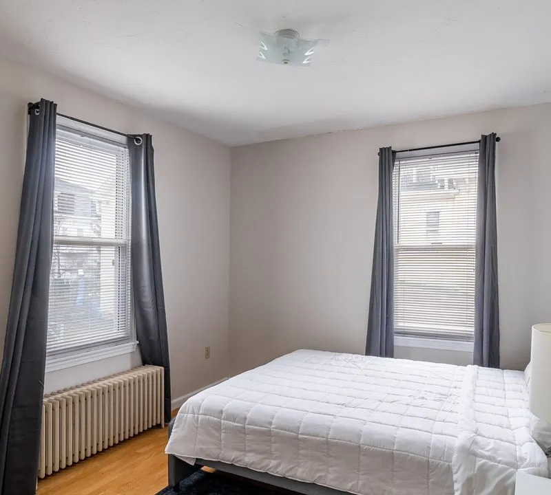 Private room in East Somerville