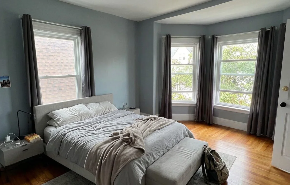 Private room in Oak Square