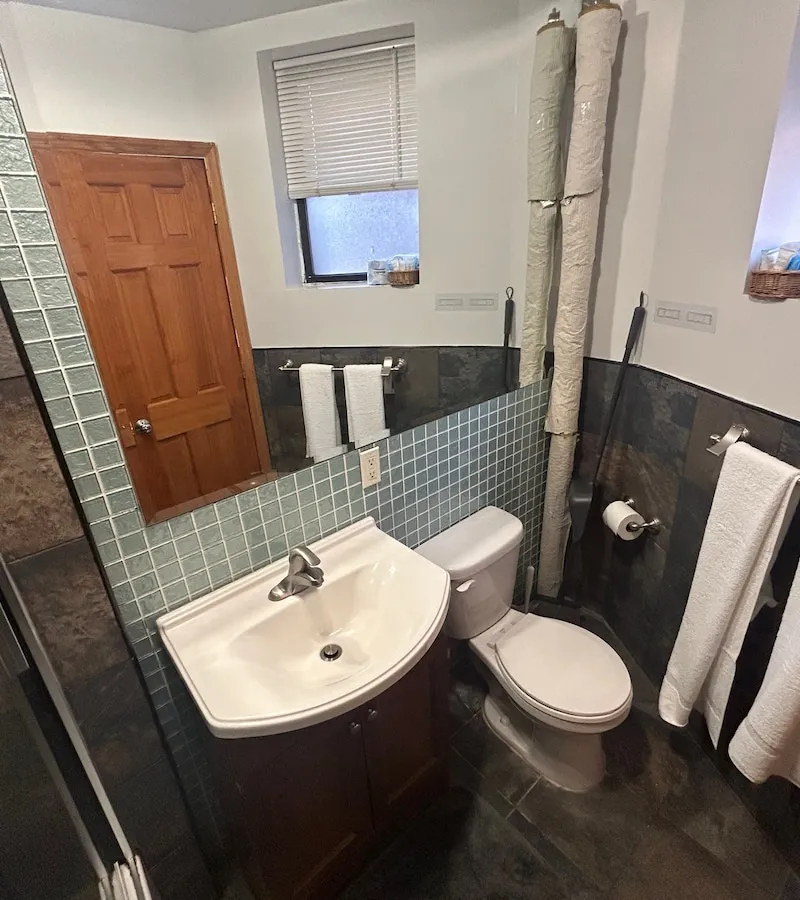 Efficient MicroStudio Murray Hill - Private bathroom/kitchen/laundry/walk-up