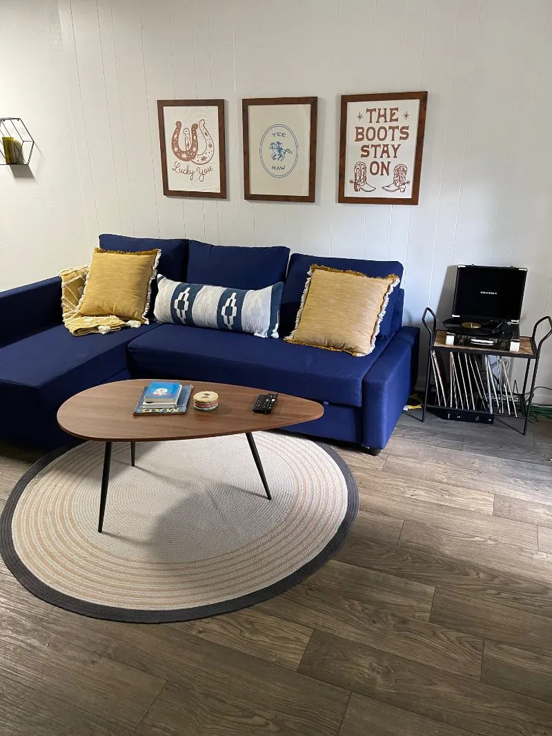 Newly Renovated, Adorable 2bd Close to... - Bedroom 1