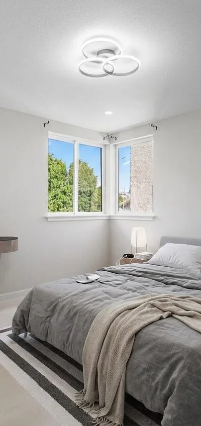 Private room in Central LA