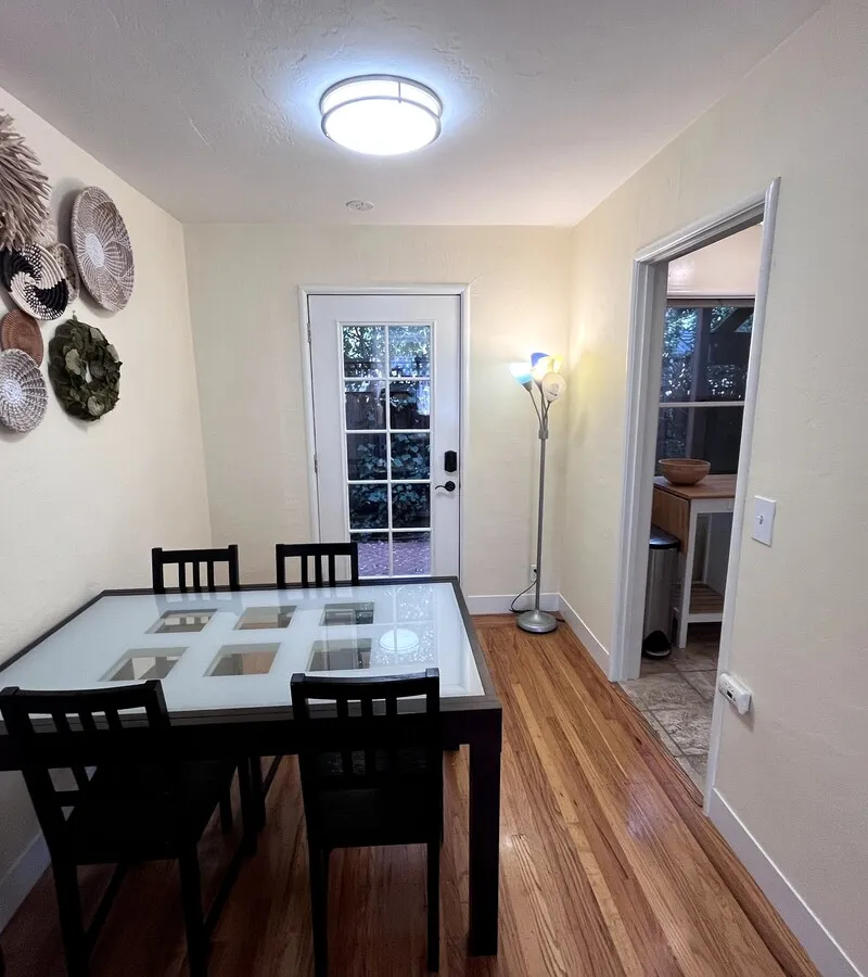 2 bedroom apartment in Palo Alto - Bedroom 1