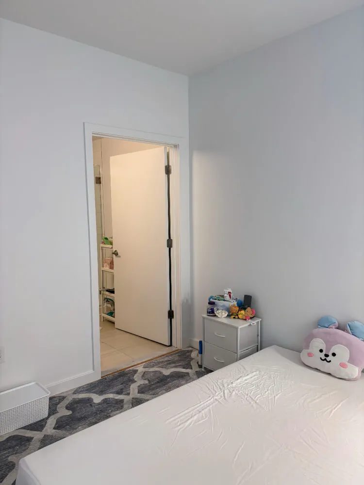 Spacious Master Bedroom for Rent in Harrison, NJ | Near PATH
