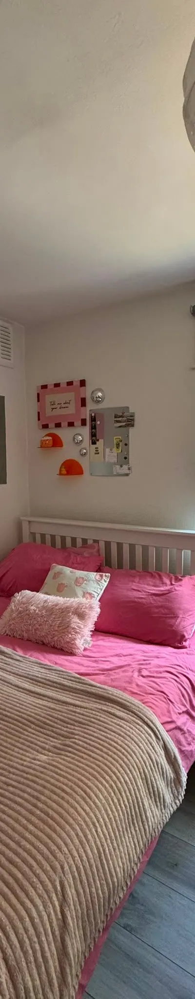 Room available in Old Street