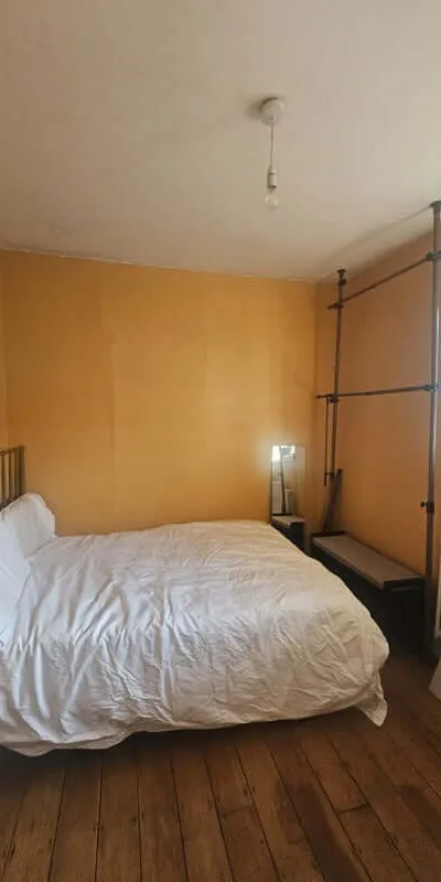 Hackney Room Available