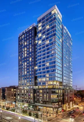 Hub Minneapolis Studio | Steps from UMN | High Floor | Furnished | Light Rail Nearby