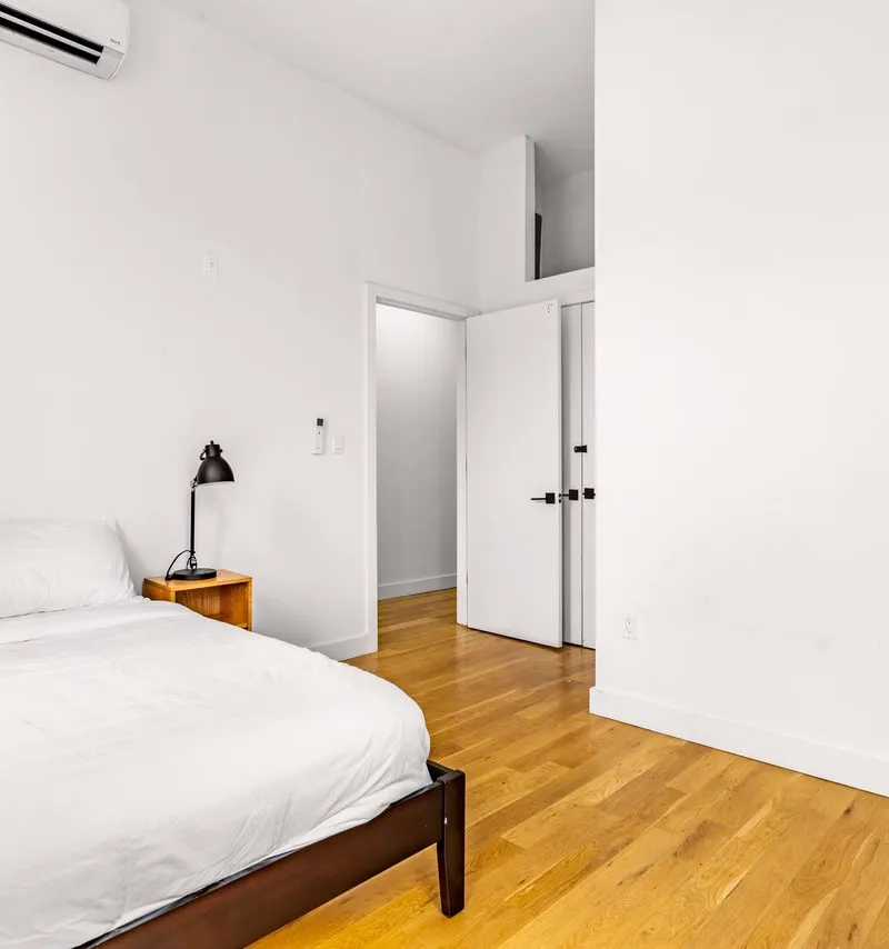 Private room in Ridgewood