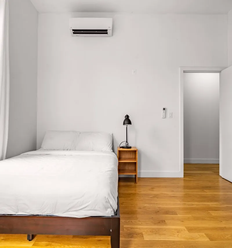Private room in Ridgewood