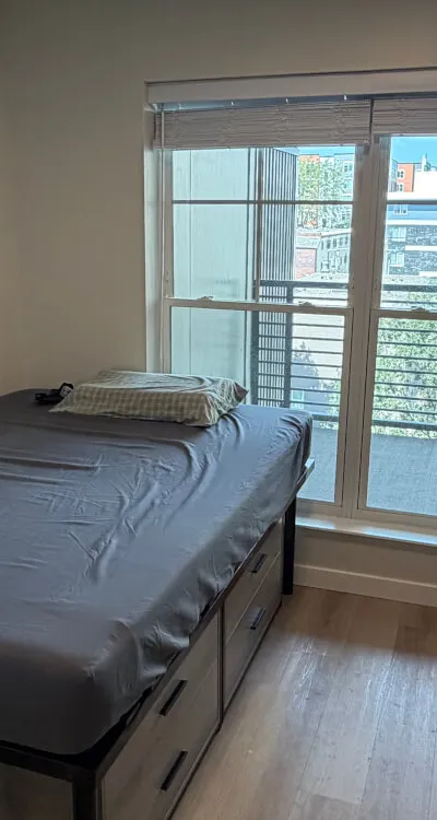 UIUC Lease Transfer 27 Spring: 1BR/1BA w/ Balcony in 3BR/3BA