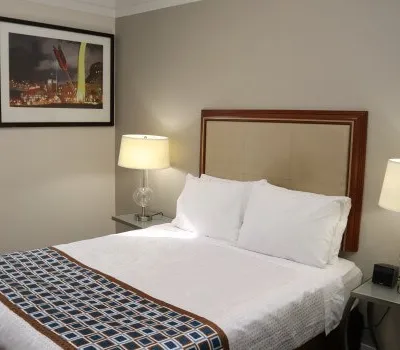 Private room with Shared Bathroom Upmarket San Francisco - Bedroom 1