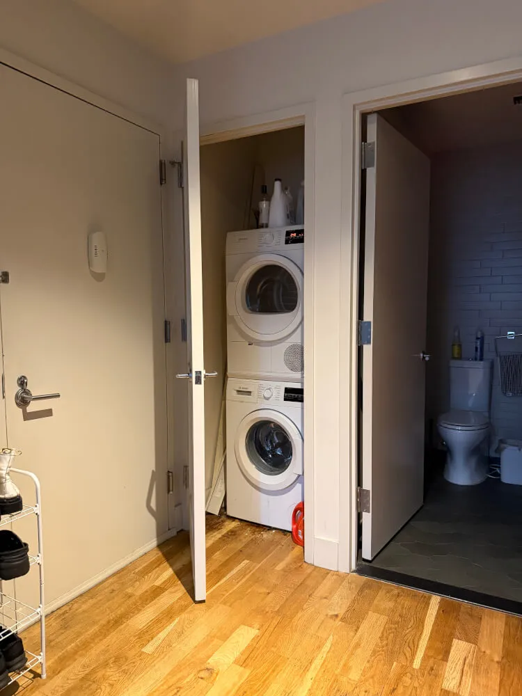 Modern Bed-stuy Room in Amenity Building