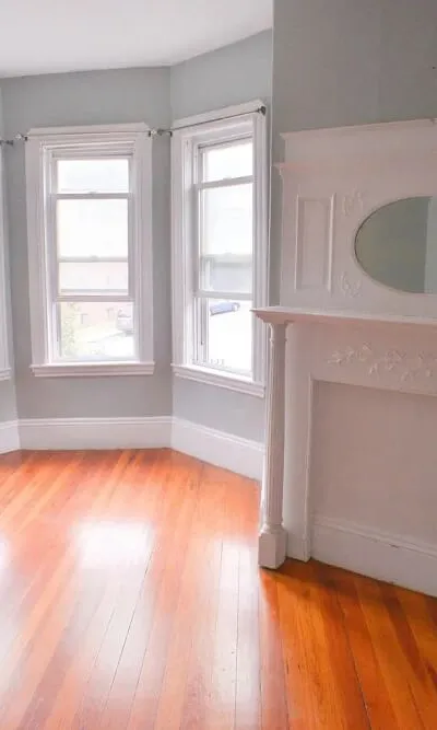 Sunny, quiet, 3 BR in Brighton (Oak Sq.) Heat Included! $3,100 Sept 1.