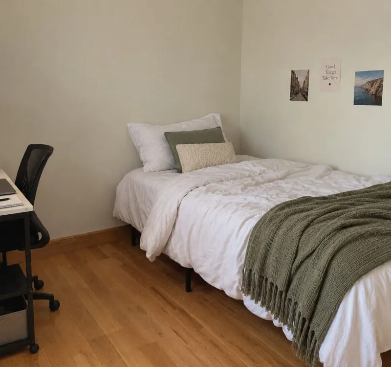 Rental unit in Queens · 3 bed · 2 bathroom