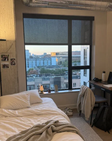 Accolade Minneapolis 1B1B | Furnished Apartment Near UMN | In-Unit Laundry